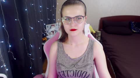 Snapshot of eva_orchid chatting on 01.31.25 Eva online show from 01.31.25