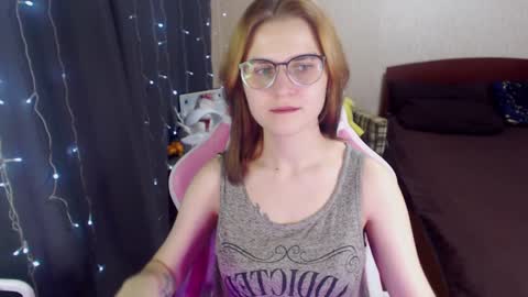 Snapshot of eva_orchid chatting on 02.01.25 Eva online show from 02.01.25