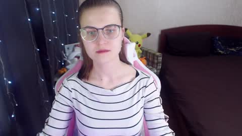 Snapshot of eva_orchid chatting on 02.06.25 Eva online show from 02.06.25