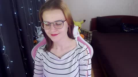 Snapshot of eva_orchid chatting on 02.09.25 Eva online show from 02.09.25