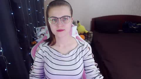 Snapshot of eva_orchid chatting on 02.11.25 Eva online show from 02.11.25