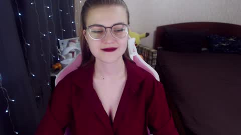 Snapshot of eva_orchid chatting on 02.14.25 Eva online show from 02.14.25