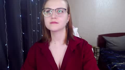 Snapshot of eva_orchid chatting on 02.16.25 Eva online show from 02.16.25
