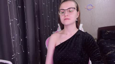 Snapshot of eva_orchid chatting on 02.19.25 Eva online show from 02.19.25