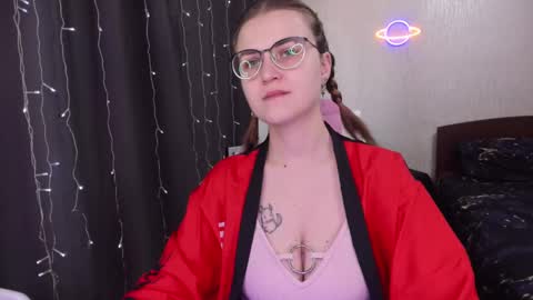 Snapshot of eva_orchid chatting on 02.21.25 Eva online show from 02.21.25