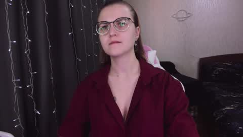 Snapshot of eva_orchid chatting on 02.23.25 Eva online show from 02.23.25