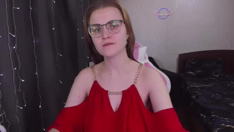 Snapshot of eva_orchid chatting on 03.09.25 Eva online show from 03.09.25
