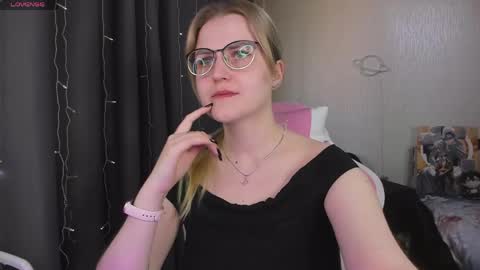 Eva online show from 04.21.26