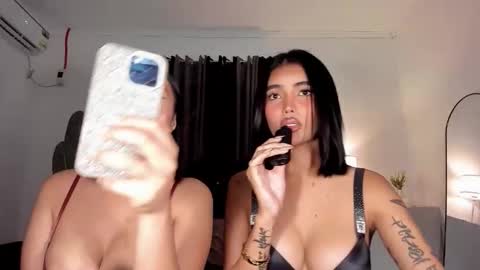 Snapshot of eva_penelope chatting on 01.12.26 EVA online show from 01.12.26