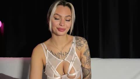 Eva online show from 11.25.25