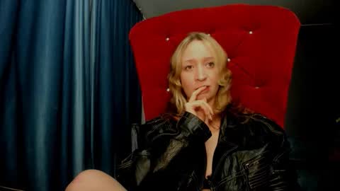 Ice Goddess online show from 10.10.25