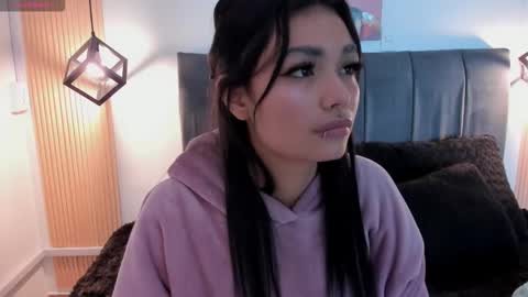 Snapshot of eva_rosee_ chatting on 09.29.25 Eva Emily online show from 09.29.25