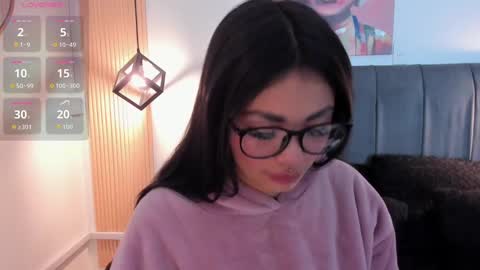 Snapshot of eva_rosee_ chatting on 10.02.25 Eva Emily online show from 10.02.25