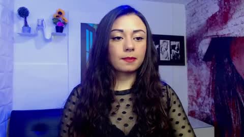 Snapshot of eva_rosell chatting on 10.02.25 Eva online show from 10.02.25