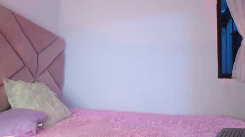 Snapshot of eva_sin18 chatting on 05.27.26 Eva Sin online show from 05.27.26