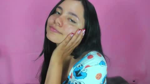 Snapshot of evaa_greey chatting on 01.21.25 Eva Grey online show from 01.21.25