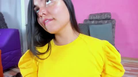 Snapshot of evaa_greey chatting on 02.14.25 Eva Grey online show from 02.14.25