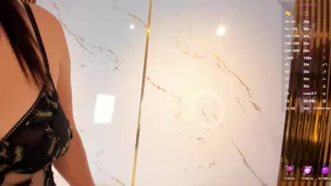 Snapshot of evabloom_ chatting on 10.14.25 EvaBloom online show from 10.14.25