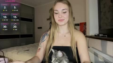 evacarter1 online show from 10.03.25