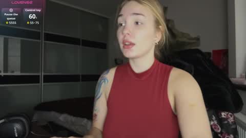 evacarter1 online show from 10.16.25