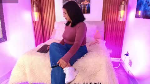 EVA GODDESS  online show from 11.15.25