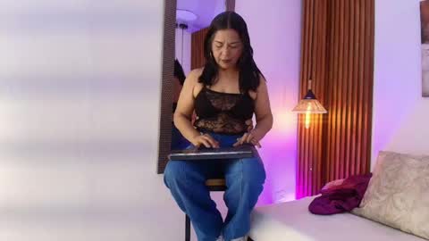 EVA GODDESS  online show from 04.18.26
