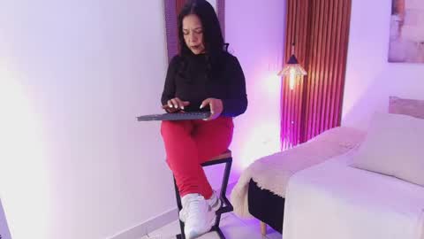 EVA GODDESS  online show from 06.09.26