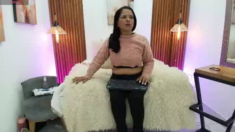 EVA GODDESS  online show from 06.30.26