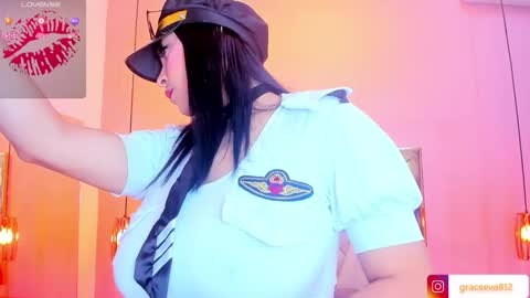 Snapshot of evagrace1 chatting on 11.10.25 Eva Grace online show from 11.10.25