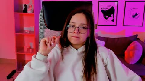 Eva online show from 04.03.26