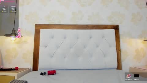 E V A  online show from 01.10.25