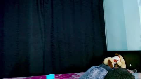 Evah Lee online show from 11.26.25