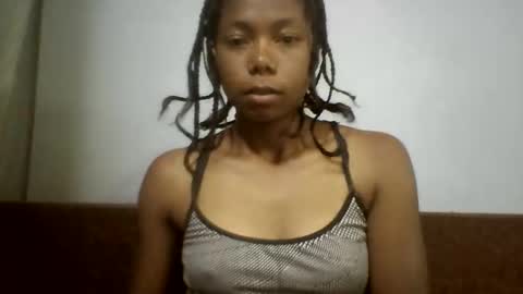 Snapshot of evahaldy chatting on 11.08.25 evahaldy online show from 11.08.25