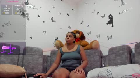 Snapshot of evahalston chatting on 11.09.25 evahalston online show from 11.09.25