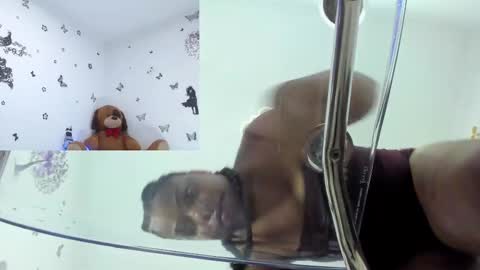 Snapshot of evahalston chatting on 11.28.25 evahalston online show from 11.28.25