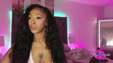 Snapshot of evajonez chatting on 01.06.26 Eva online show from 01.06.26