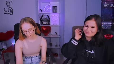 Snapshot of evalora_vei chatting on 11.13.25 evalora online show from 11.13.25