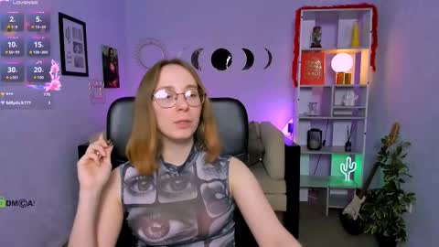 Snapshot of evalora_vei chatting on 03.11.26 evalora online show from 03.11.26