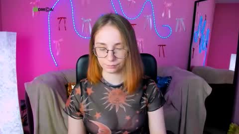 Snapshot of evalora_vei chatting on 03.15.26 evalora online show from 03.15.26