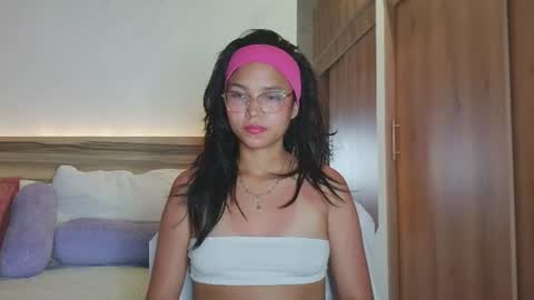 Snapshot of evalune_ chatting on 06.15.26 . online show from 06.15.26