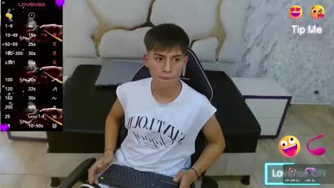 Snapshot of evan_tay chatting on 01.07.26 evan_tay online show from 01.07.26