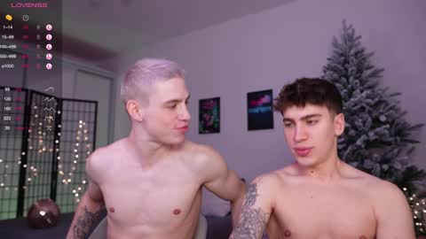 Snapshot of evan_white_ chatting on 12.17.24 evan_white_ online show from 12.17.24