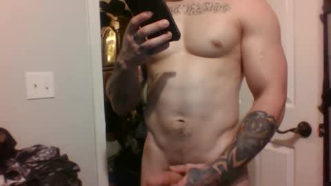 Snapshot of evancage chatting on 12.01.25 evan cage online show from 12.01.25