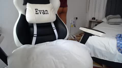 Evan online show from 12.22.24