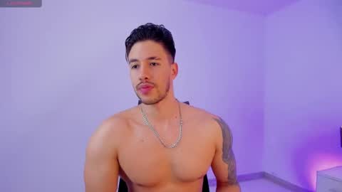 E V A N S online show from 10.04.25