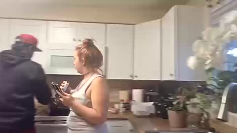 Snapshot of evanschris2048 chatting on 10.11.25 evanschris2048 online show from 10.11.25