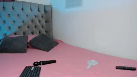 Eva Olimpo online show from 01.12.26