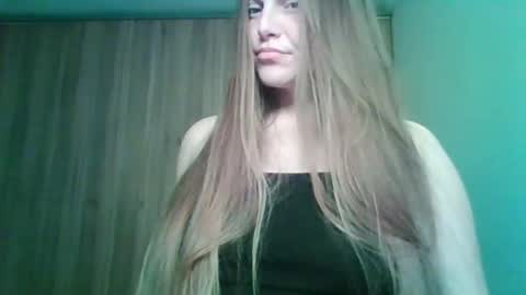 evasapples2026 online show from 04.29.26