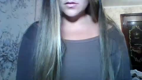 evasapples2026 online show from 07.08.26