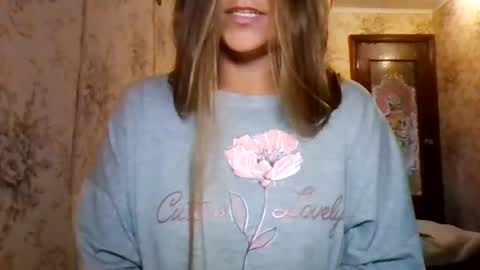 evasapples2026 online show from 07.26.26